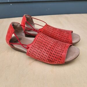 Earth Red Leather Perforated Sandals - Alder Abra - Size 8 Wide